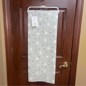 Docofil White Throw Blanket Cotton Blend Stars 51x 67” Made In Portugal NWT Grey